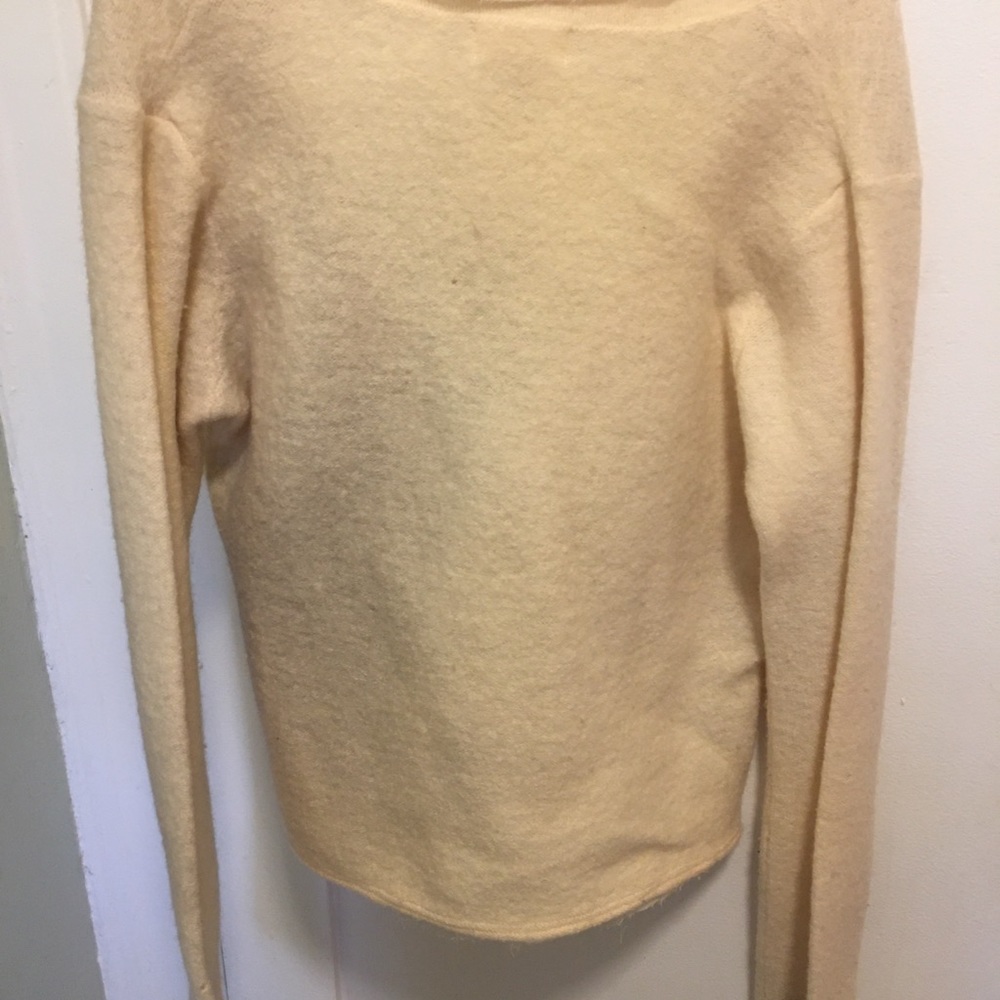 Sweater - Picture 6 of 6
